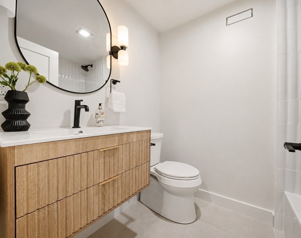 219 Hunting Road Needham, MA 02494 - Photo 11 of 20 Gallery Image 11