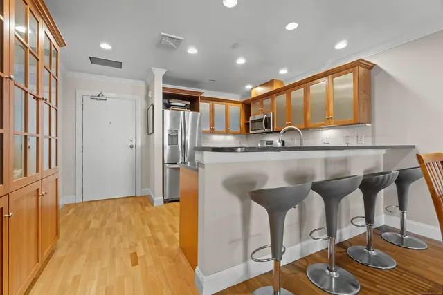 $3,500 | 17 Water Street, Unit A10, Groton, CT 06355