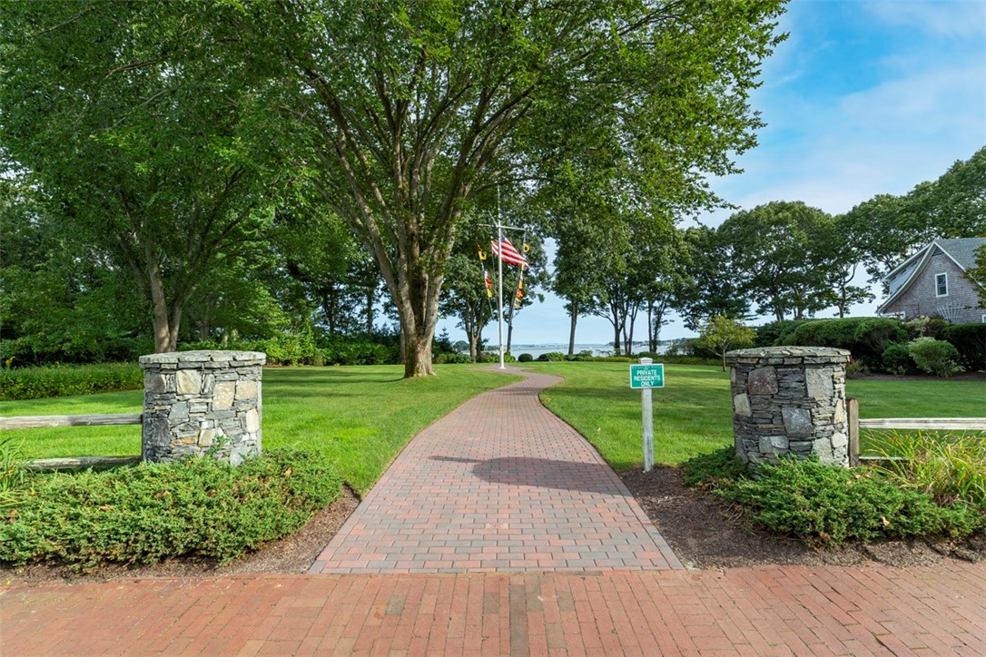 140 Wickford Point Road North Kingstown, RI 02852 - Photo 7 of 40 Entrance to community area