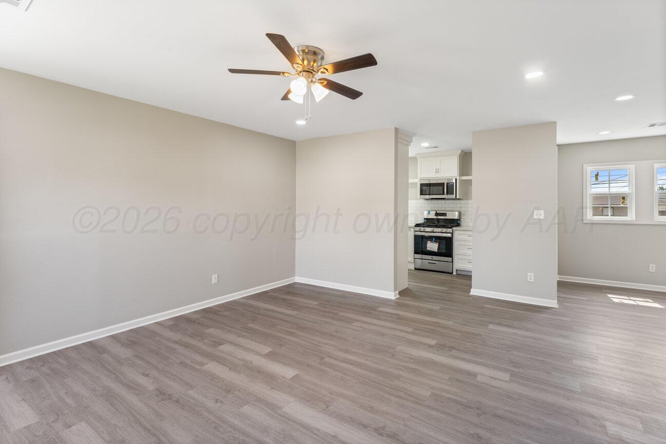 5013 South Bowie Street Amarillo, TX 79110 - Photo 29 of 43 Living-2