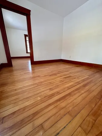 $2,100 | 58 Oxford Street North, Unit 1, Auburn, MA 01501