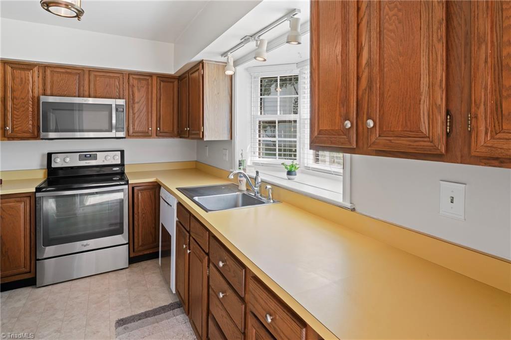 4844 Tower Road, Unit A Greensboro, NC 27410 - Photo 5 of 50