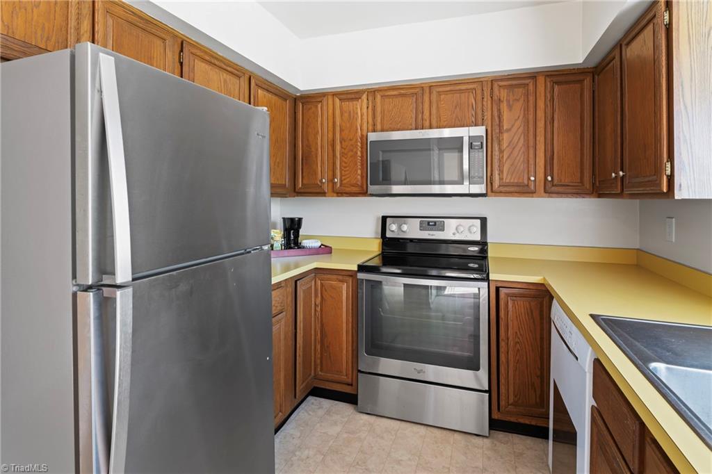 4844 Tower Road, Unit A Greensboro, NC 27410 - Photo 8 of 50