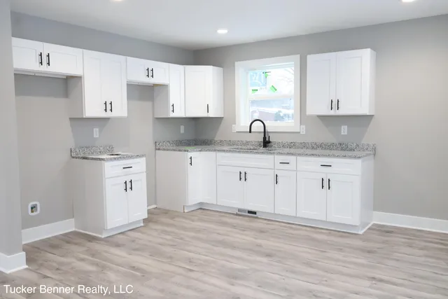 $349,900 | 501 South Sullivan Avenue, Fremont, MI 49412