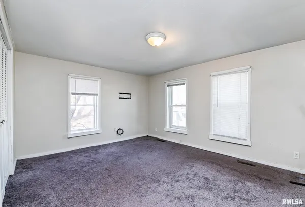 $94,900 | 352 Catherine Street, Pekin, IL 61554