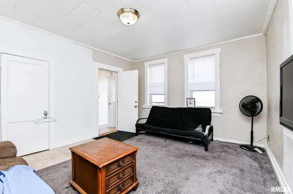 $94,900 | 352 Catherine Street, Pekin, IL 61554