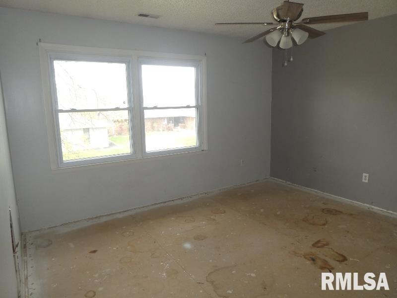 54 Pine Cove Springfield, IL 62712 - Photo 20 of 27 Gallery Image 20