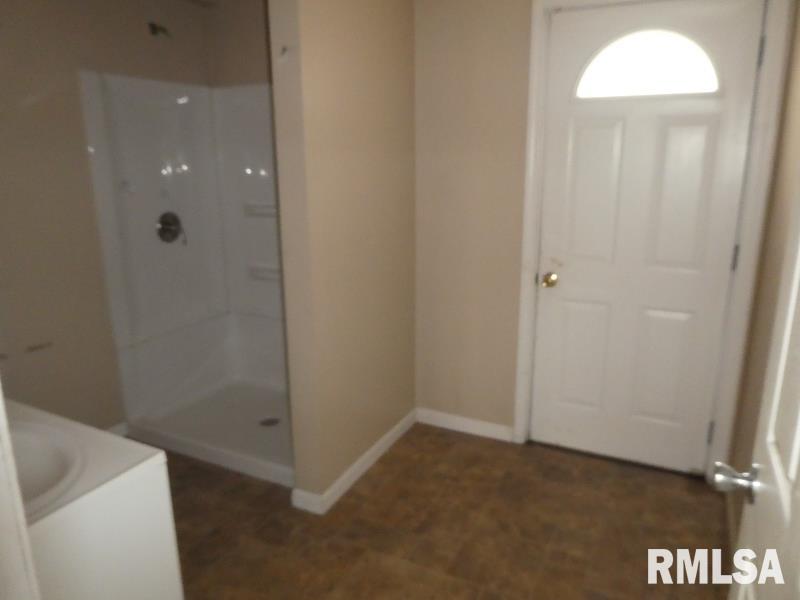 54 Pine Cove Springfield, IL 62712 - Photo 6 of 27 Gallery Image 6
