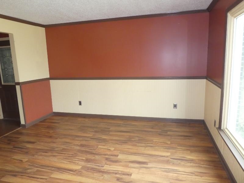 54 Pine Cove Springfield, IL 62712 - Photo 10 of 27 Gallery Image 10