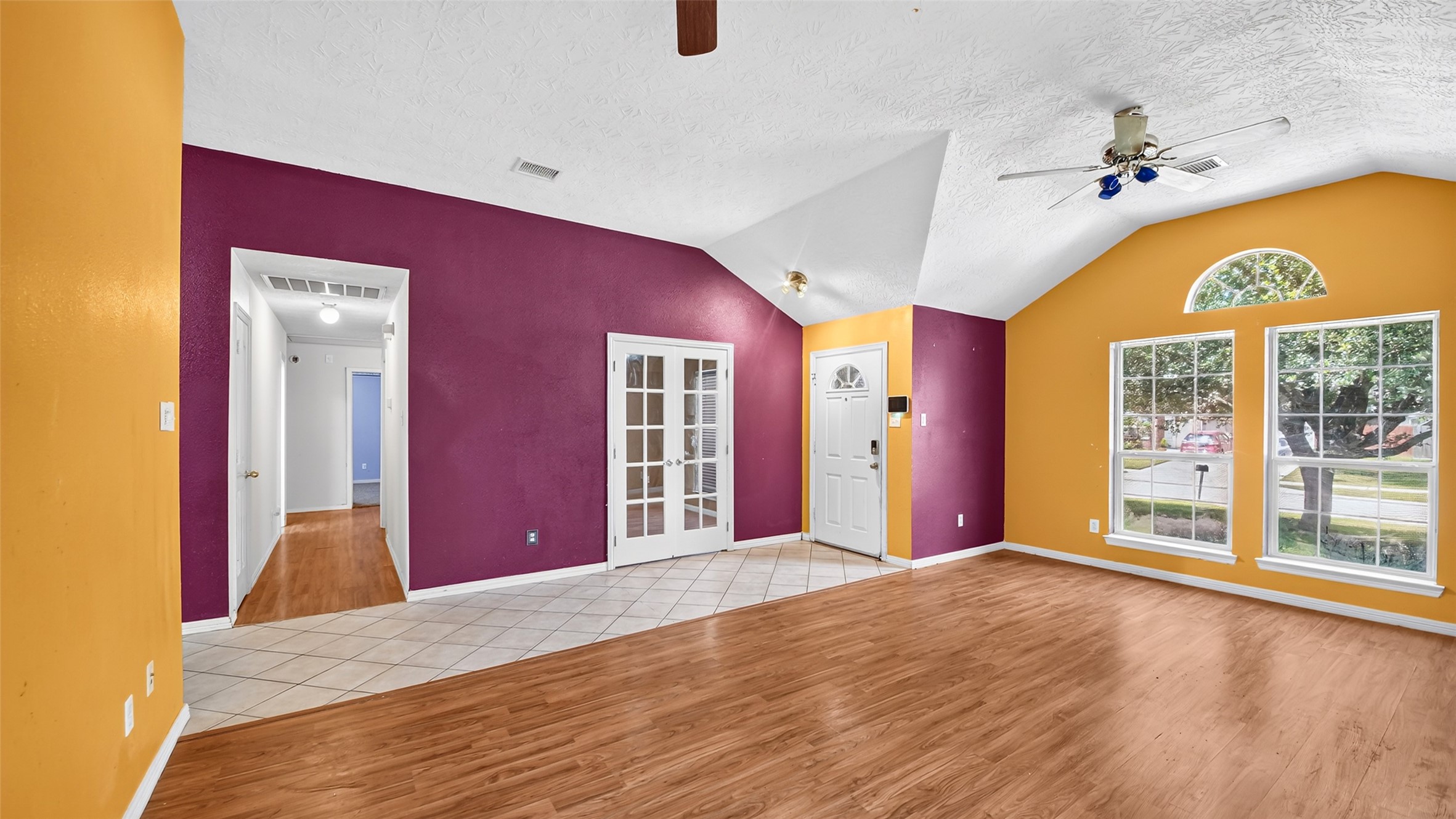 24019 Surreygate Drive Spring, TX 77373 - Photo 3 of 37