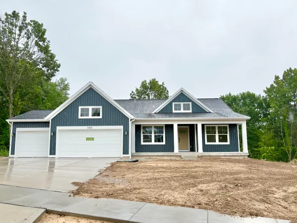$659,900 | 5888 Valley Point Drive Southeast, Caledonia, MI 49316