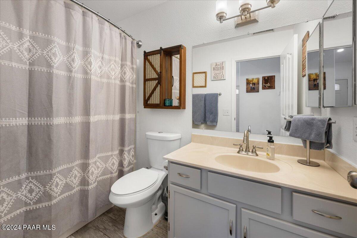5401 North Robert Road Prescott Valley, AZ 86314 - Photo 14 of 23 14-Bathroom