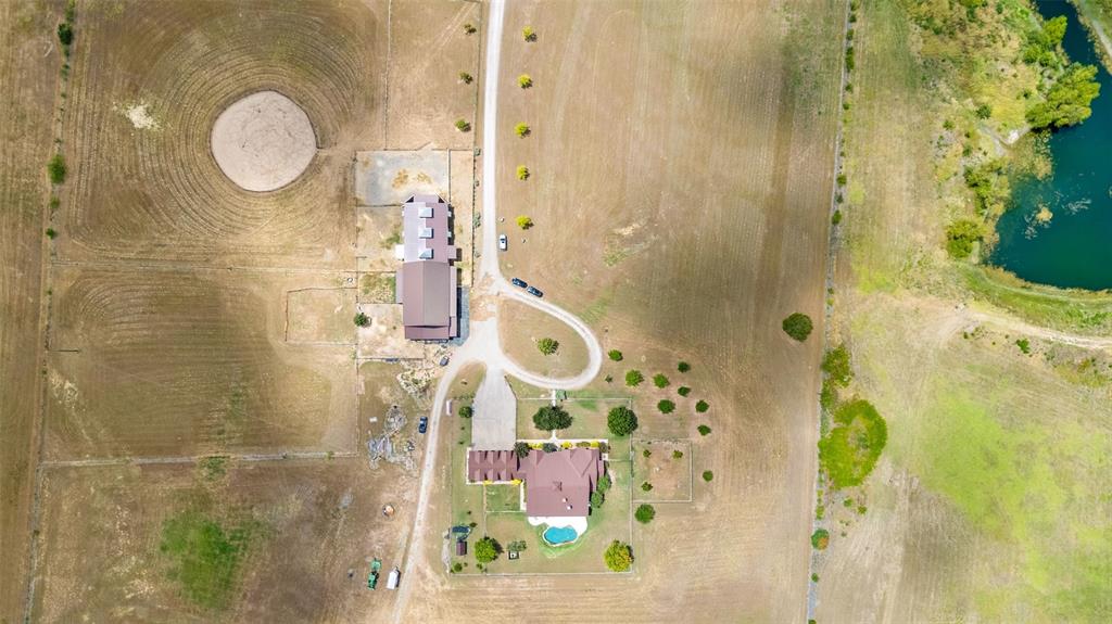 894 Blue Cut Road North McGregor, TX 76657 - Photo 4 of 40 Gallery Image 4