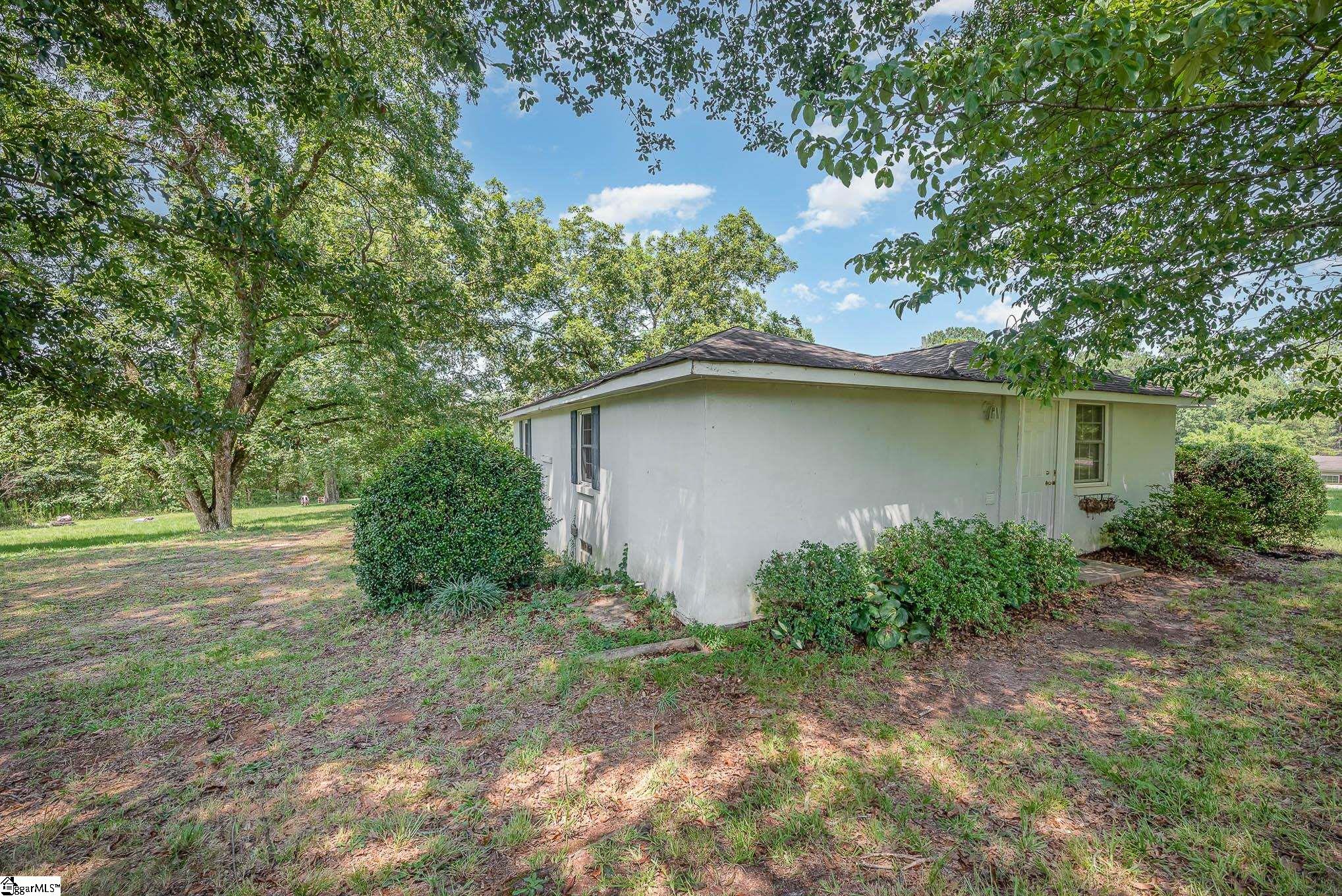 1147 Old Seneca Road Central, SC 29630 - Photo 12 of 31