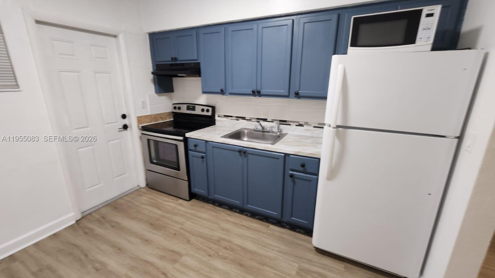 2729 Northwest 47th Street Miami, FL 33142 - Photo 11 of 44