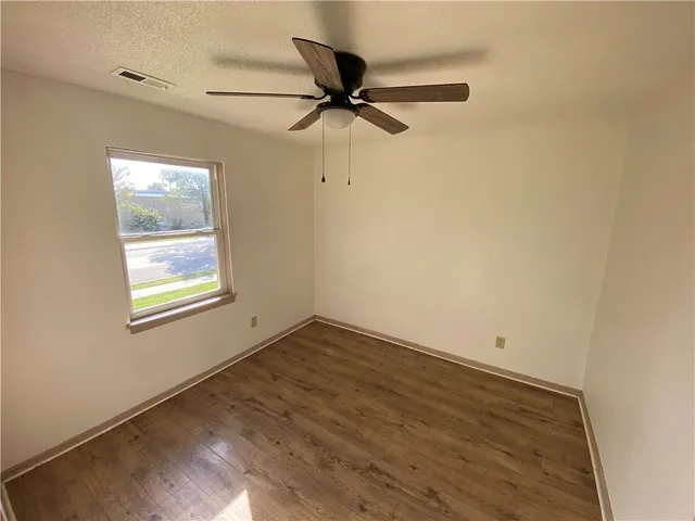 $1,725,000 | 1406-1420 Southwest Jefferson Street, Lee's Summit, MO 64081