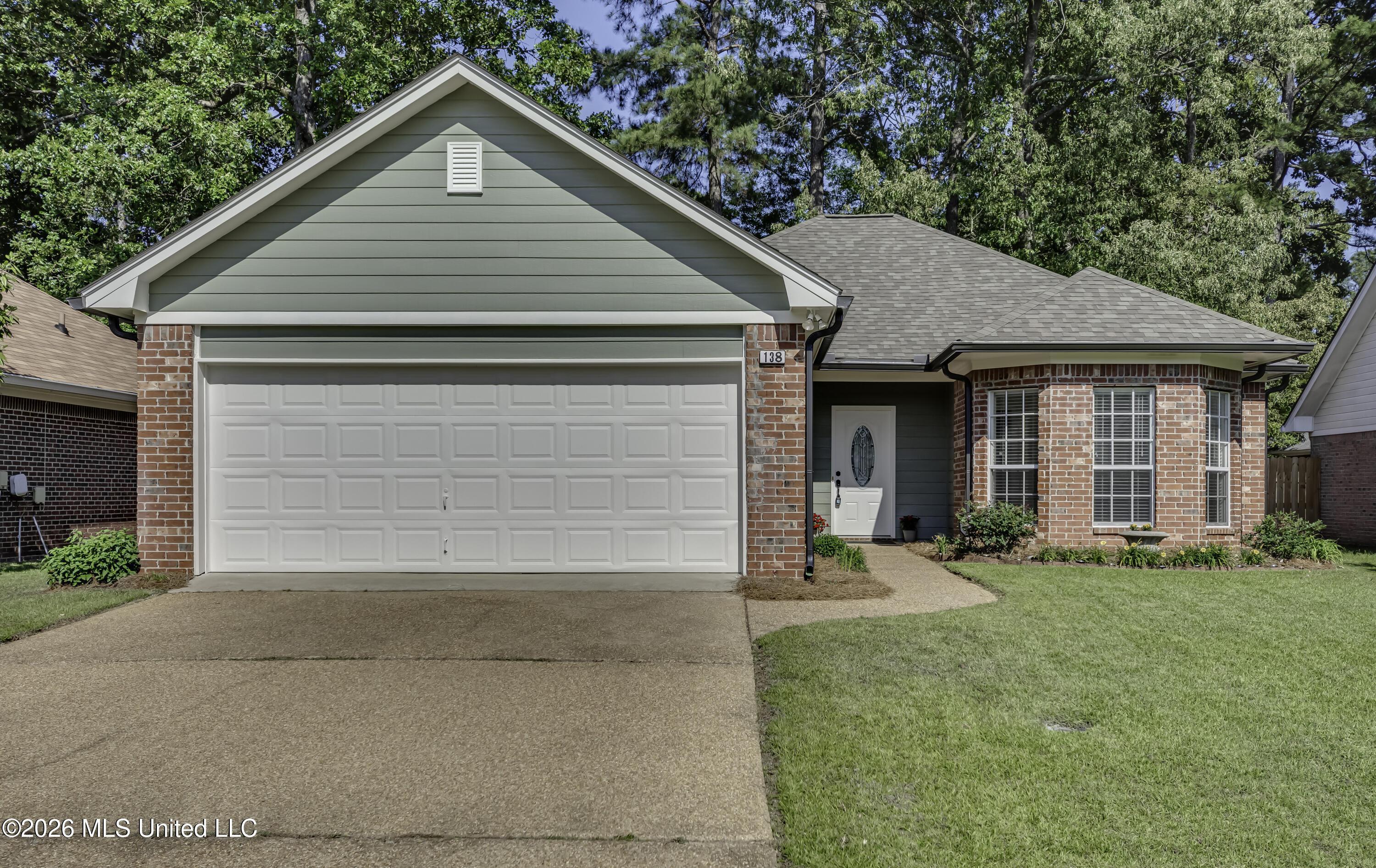 138 Chestnut Drive Brandon, MS 39047 - Photo 1 of 44 138 Chestnut Dr--4