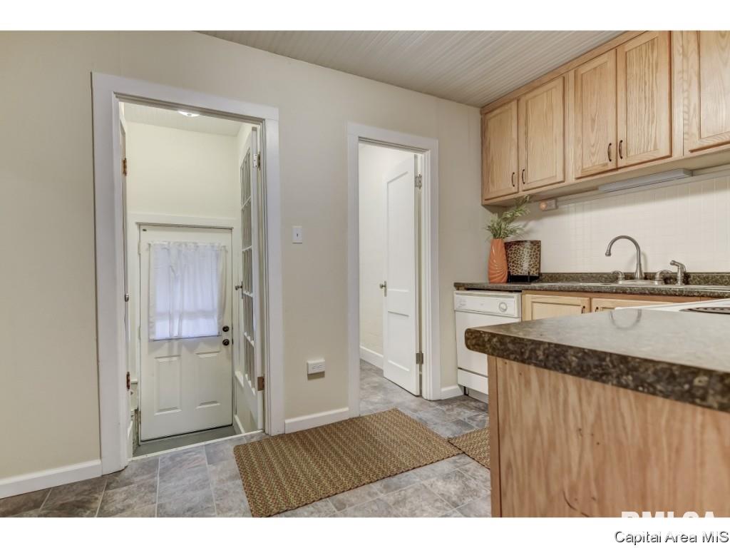 1508 Reed Avenue Springfield, IL 62704 - Photo 16 of 32 Gallery Image 16
