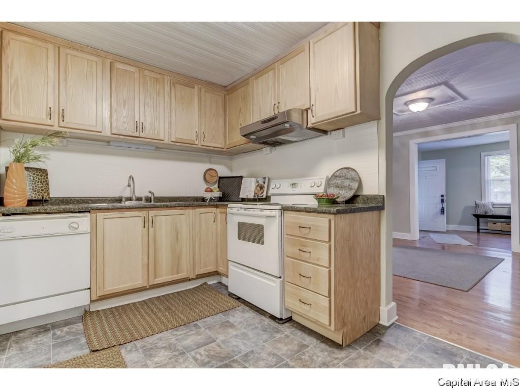 1508 Reed Avenue Springfield, IL 62704 - Photo 17 of 32 Gallery Image 17