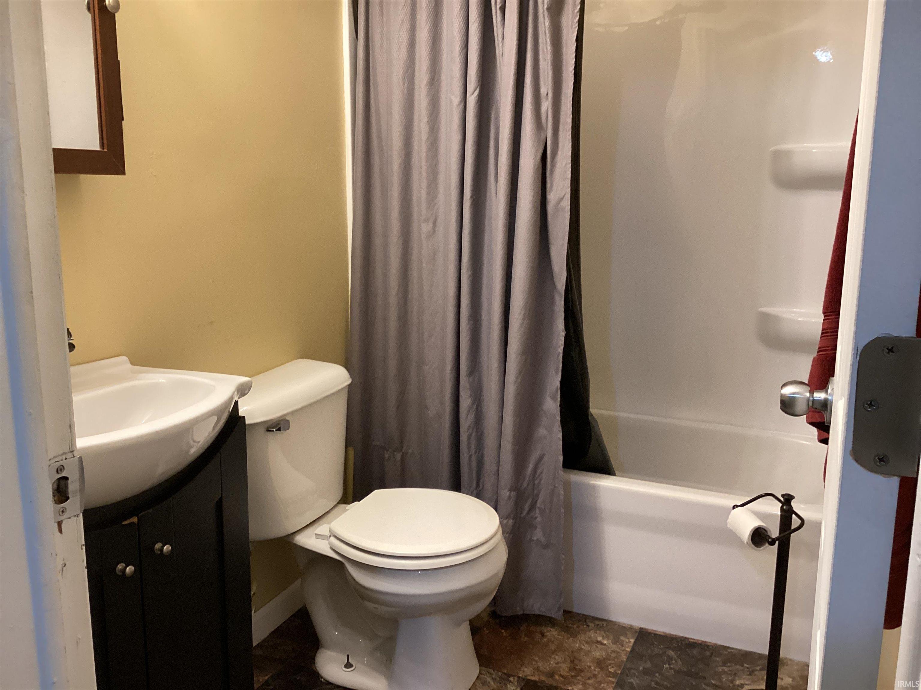 734 North 10th Street Decatur, IN 46733 - Photo 13 of 17
