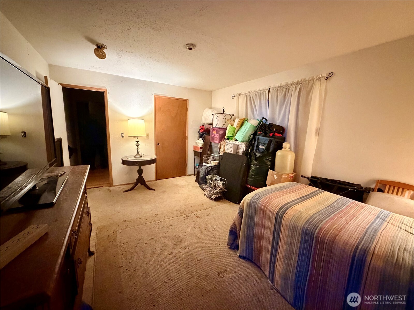 5040 Southwest Lake Helena Road Port Orchard, WA 98367 - Photo 10 of 31 Gallery Image 10