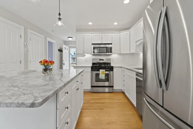 $785,000 | 3 Izzy Lane, Kittery, ME 03904