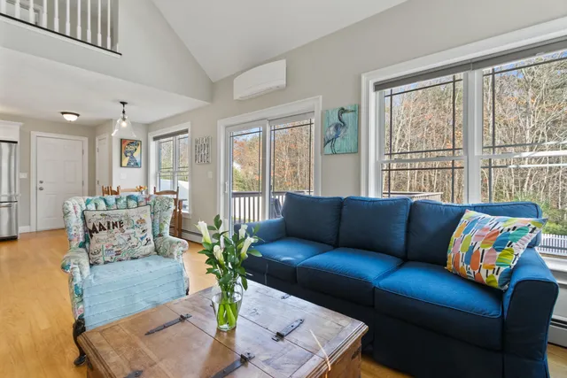 $785,000 | 3 Izzy Lane, Kittery, ME 03904