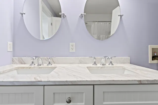 $785,000 | 3 Izzy Lane, Kittery, ME 03904