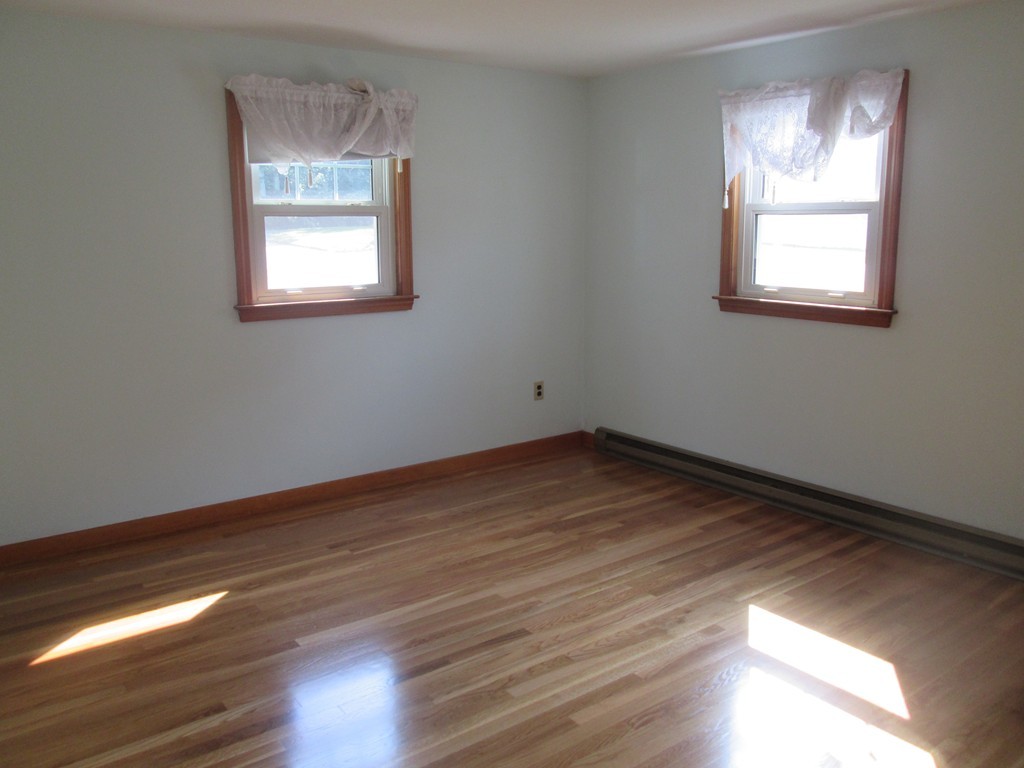 42 Cushing Road Webster, MA 01570 - Photo 18 of 30 Gallery Image 18