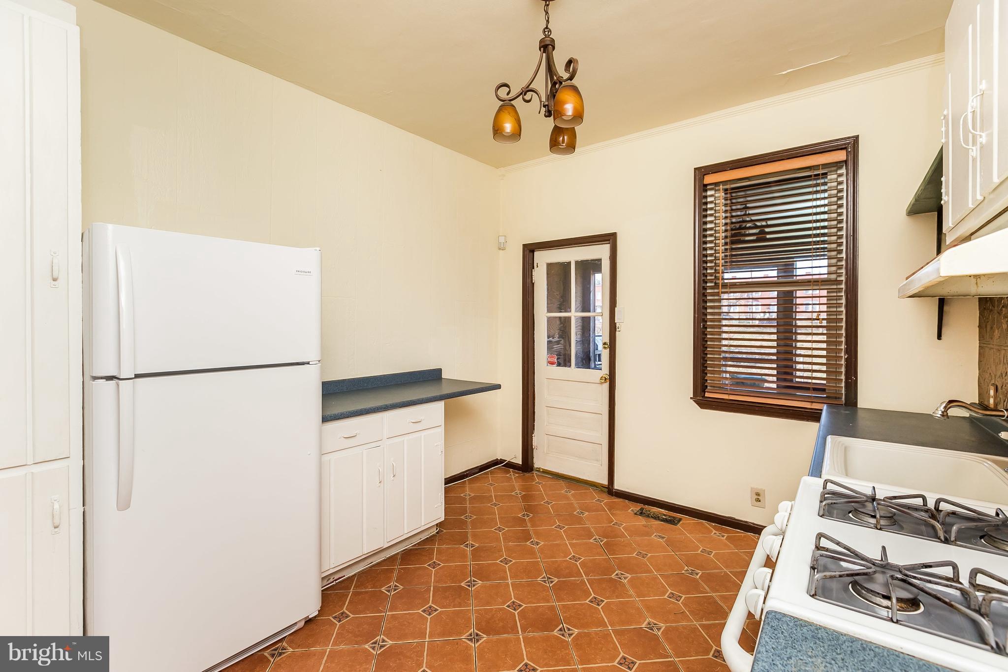 612 Rappolla Street Baltimore, MD 21224 - Photo 12 of 30