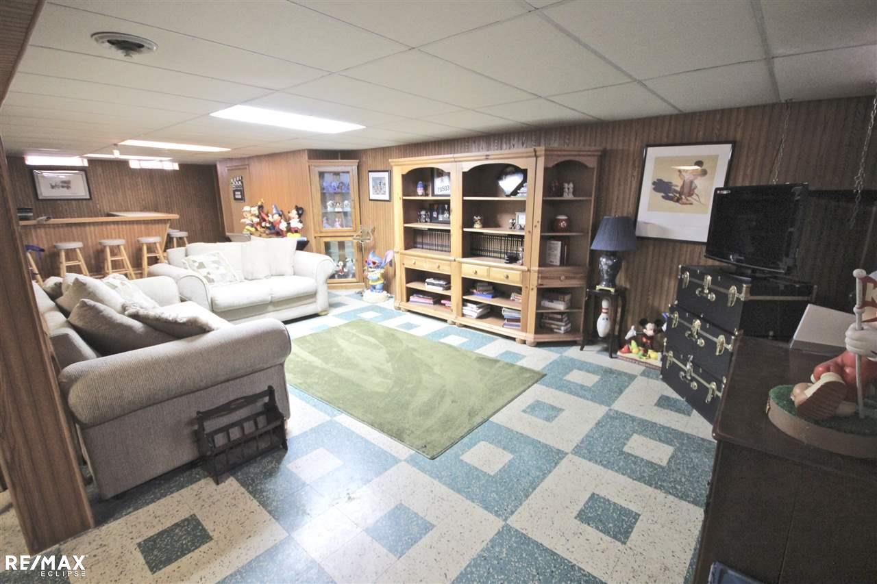 17851 Airport Road Fraser, MI 48026 - Photo 18 of 36 Gallery Image 18