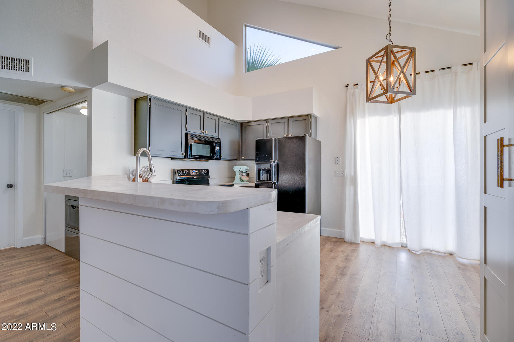 441 South Maple, Unit 9 Mesa, AZ 85206 - Photo 12 of 57 1705 e Solitude-22