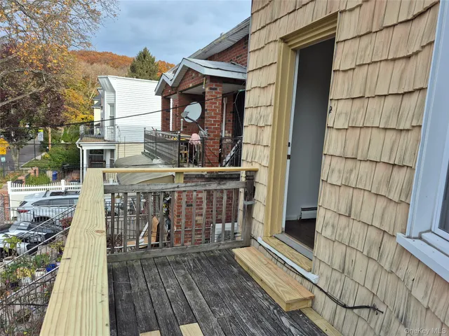 a view of entryway with a wooden floor