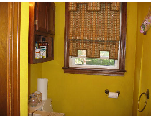 180 Keddy Street Springfield, MA 01109 - Photo 8 of 10 Gallery Image 8