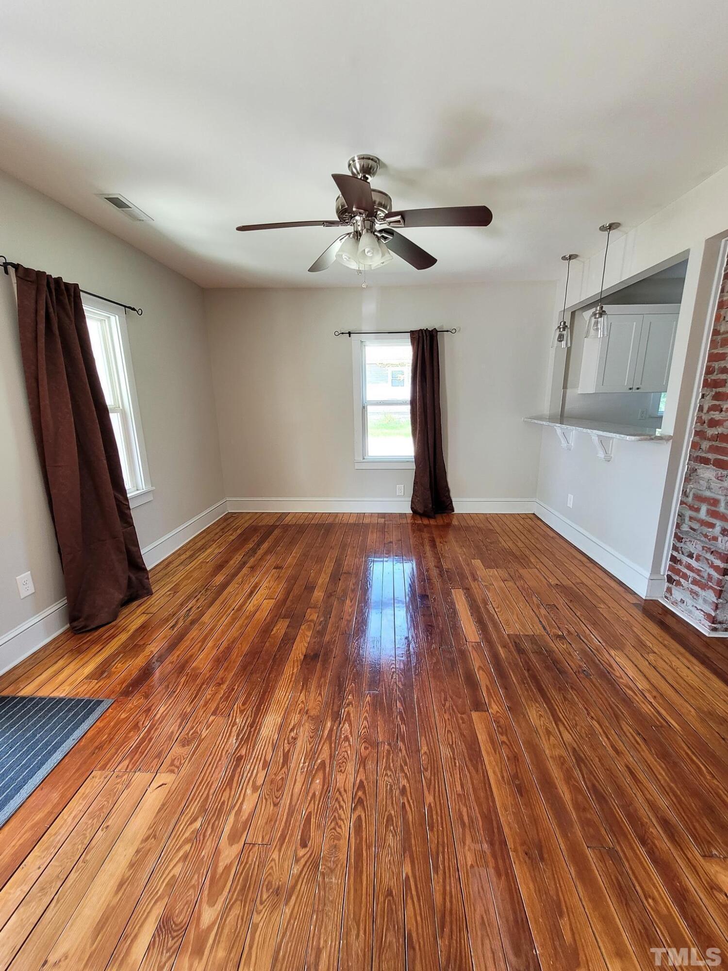 321 Bledsoe Avenue Raleigh, NC 27601 - Photo 5 of 32 Photo #5