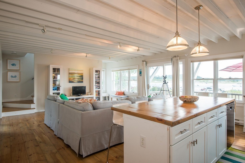 39 River Road Ipswich, MA 01938 - Photo 8 of 30 Gallery Image 8