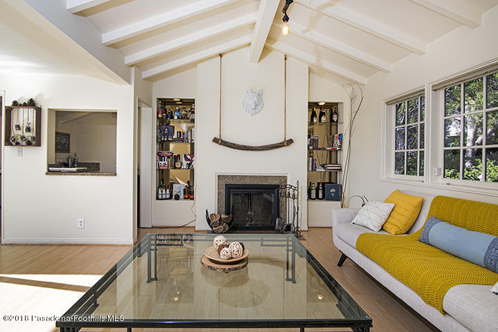 1111 Laguna Road Pasadena, CA 91105 - Photo 14 of 66 CJC_4969A