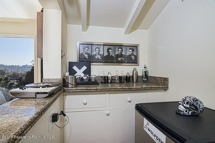 1111 Laguna Road Pasadena, CA 91105 - Photo 18 of 66 CJC_5013A