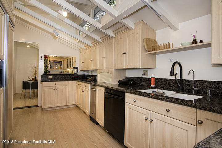 1111 Laguna Road Pasadena, CA 91105 - Photo 24 of 66 CJC_4921A