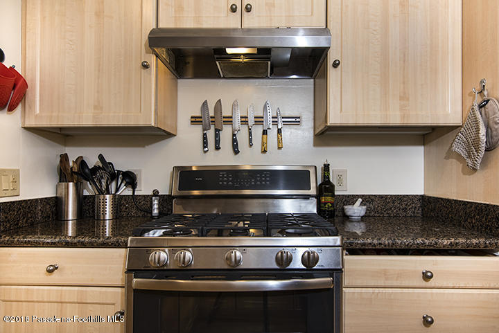 1111 Laguna Road Pasadena, CA 91105 - Photo 28 of 66 CJC_4948A