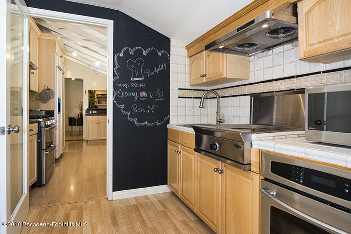 1111 Laguna Road Pasadena, CA 91105 - Photo 29 of 66 CJC_5088A