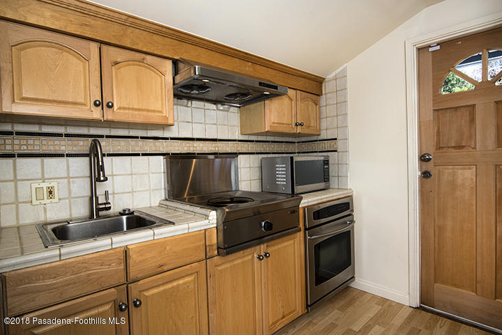 1111 Laguna Road Pasadena, CA 91105 - Photo 30 of 66 CJC_4958A