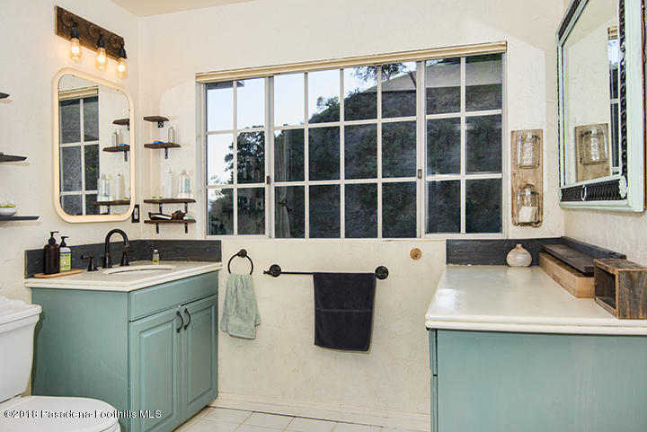 1111 Laguna Road Pasadena, CA 91105 - Photo 40 of 66 CJC_5138A