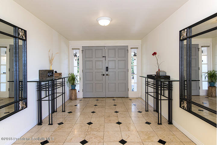 1111 Laguna Road Pasadena, CA 91105 - Photo 8 of 66 CJC_5018A