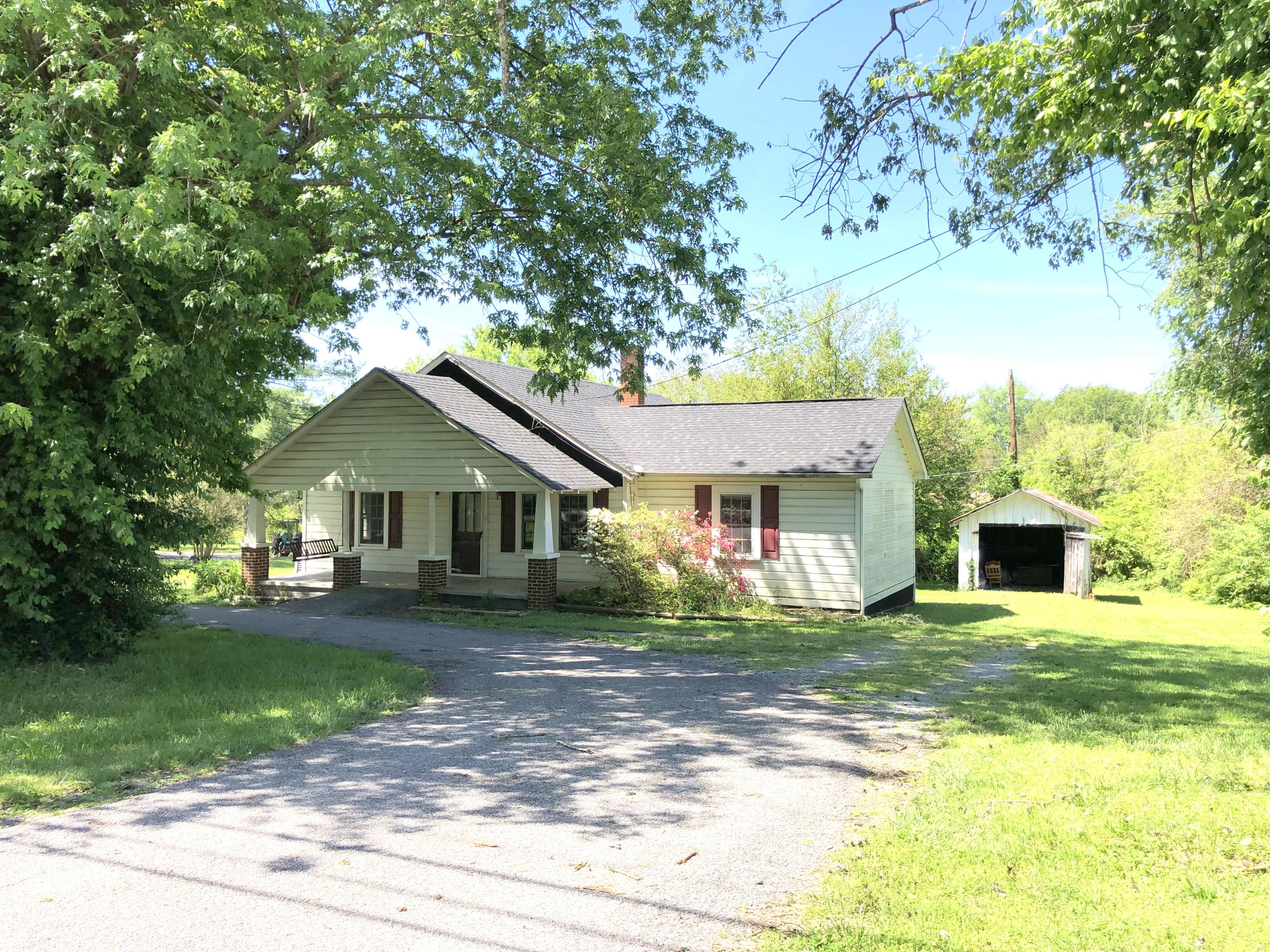 189 Eagle Bluff Road Jacksboro, TN 37757 - Photo 1 of 15 189 Eagle Bluff Rd