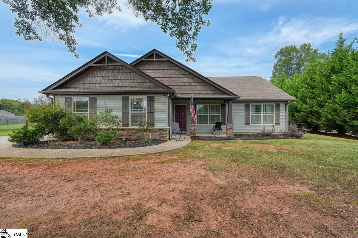 4 Holcombe Road Lyman, SC 29365 - Photo 1 of 17