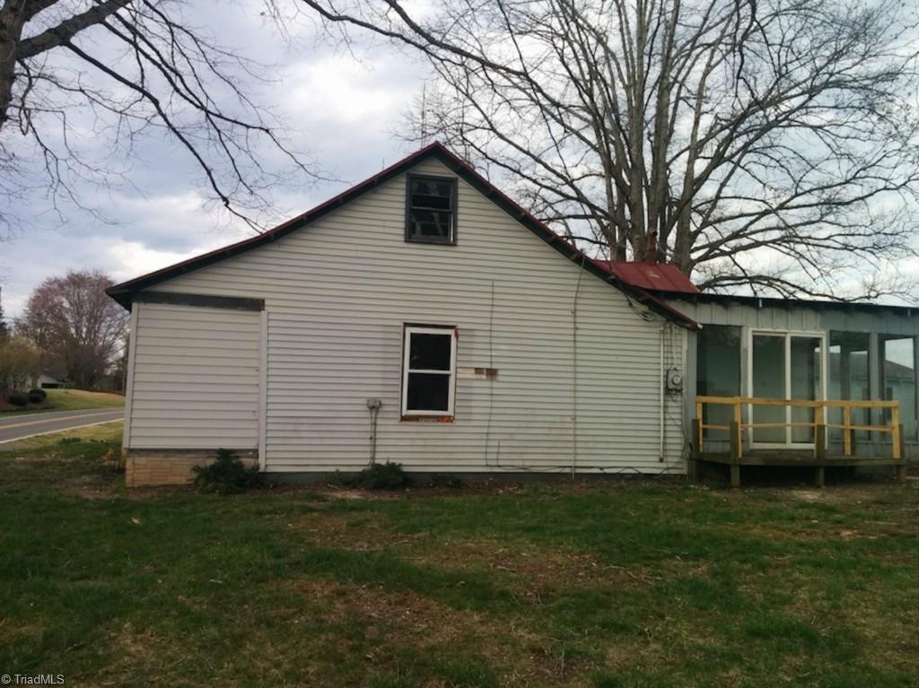 1353 Rierson Road Tobaccoville, NC 27050 - Photo 6 of 12 Right Side