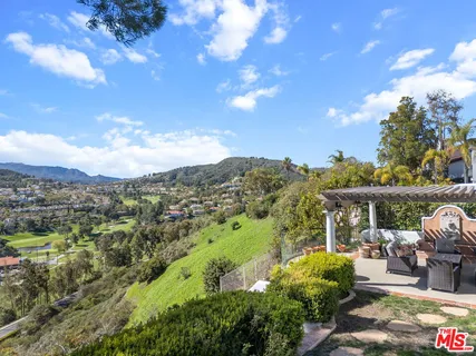 $2,575,000 | 24464 Park Granada, Calabasas, CA 91302