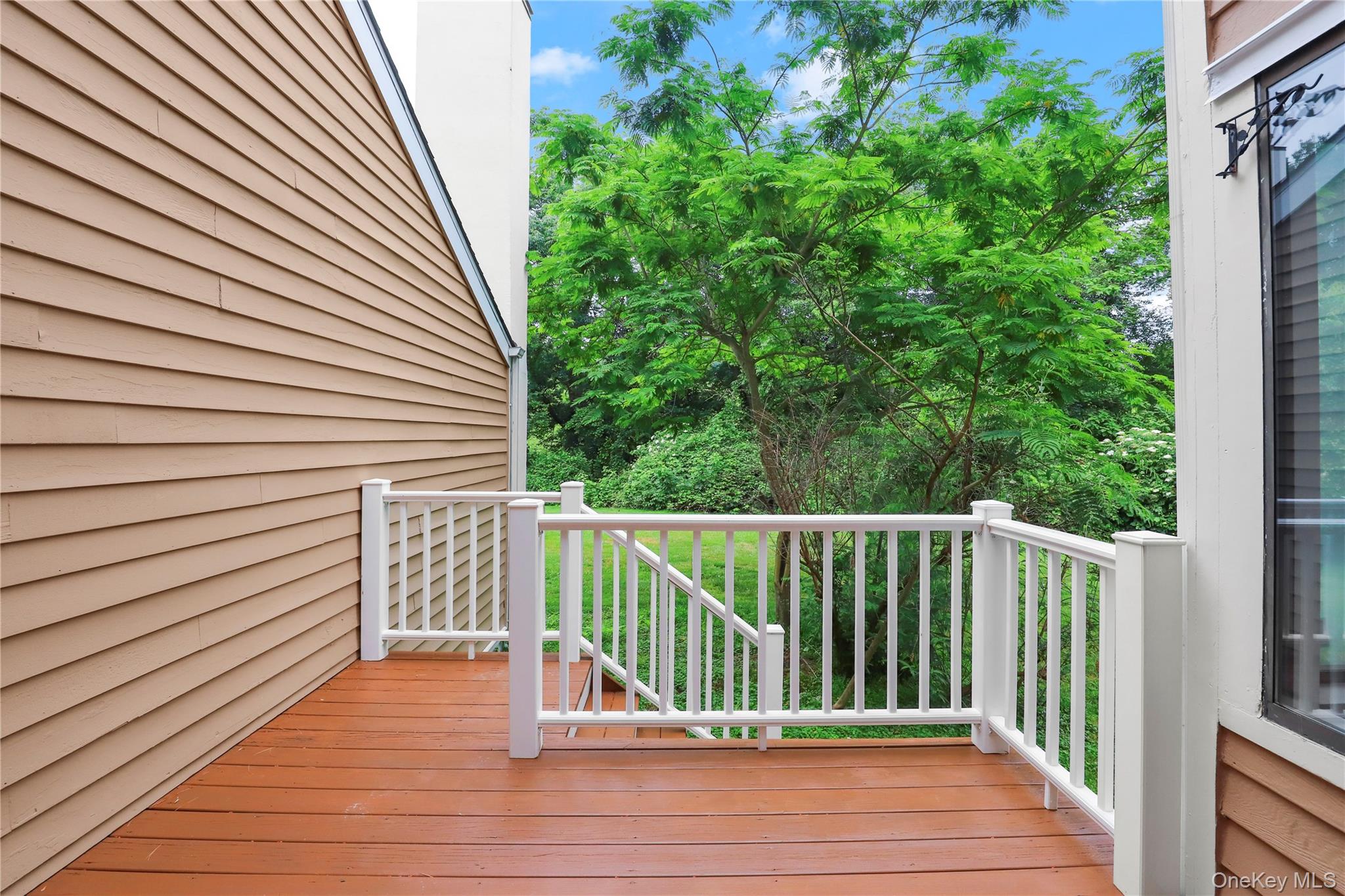 41 Rambling Brook Road Chappaqua, NY 10514 - Photo 13 of 29 View of deck