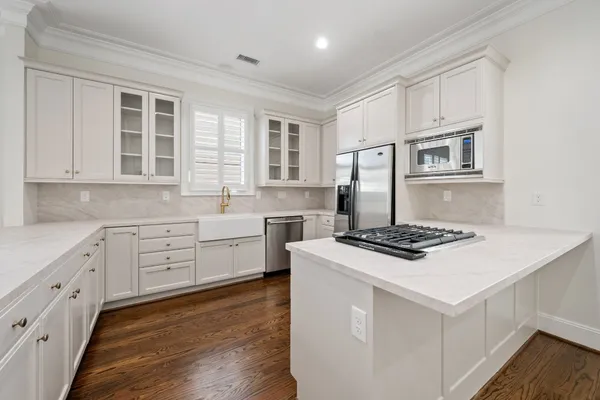 $5,950 | 1918 Greenwich Terrace Drive, Houston, TX 77019